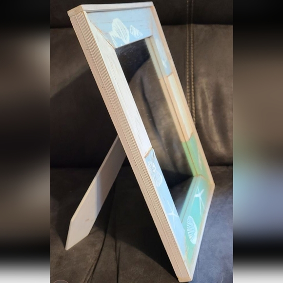 Rustic Seashell Mirror - Picture 2 of 8